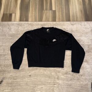 Black Nike Crewneck